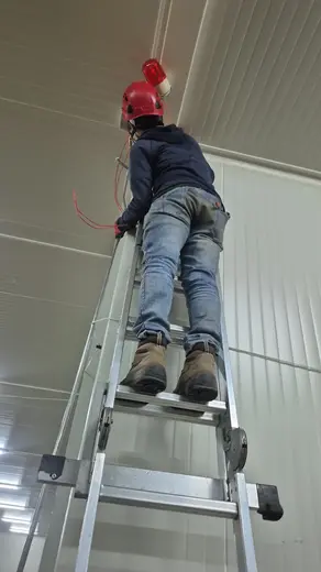 Sistemas de alarma y contra incendio - miniatura 12