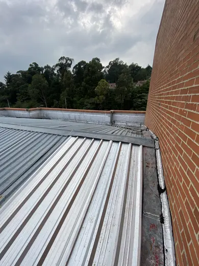 Trabajo en fachadas - miniatura 1