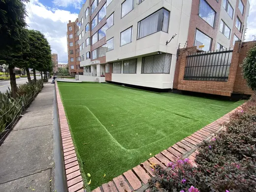 Trabajo en fachadas - miniatura 4