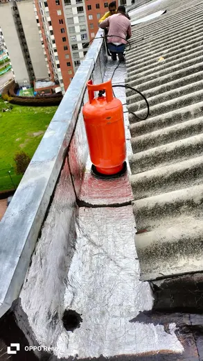 Trabajo en fachadas - miniatura 7